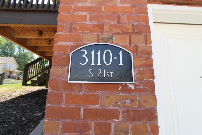 Building Photo - Modern One Bedroom Duplex at the Cottages -- A must-see!.