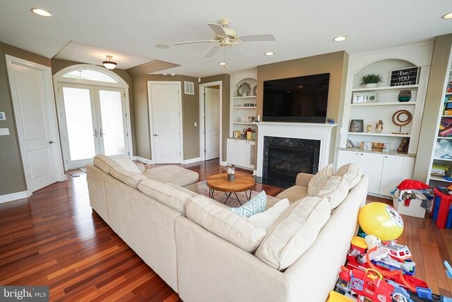 Building Photo - 12321 Vista Way