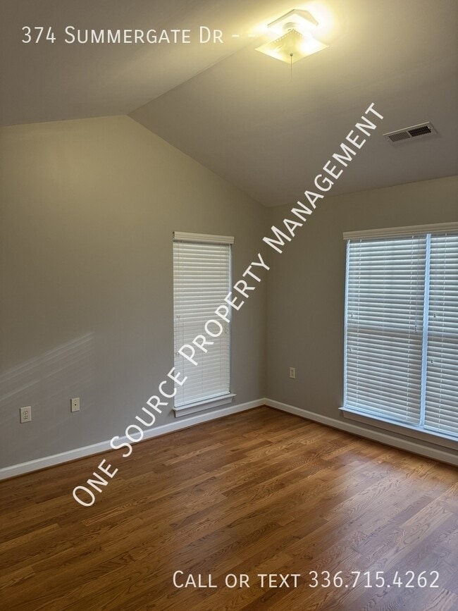 Building Photo - 374 Summergate Dr