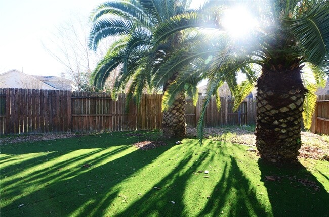 Building Photo - 5702 Fleethaven Ct