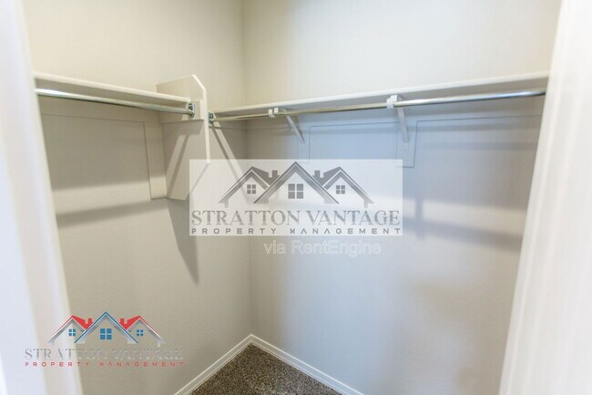 Building Photo - 17625 W Pasadena Ave