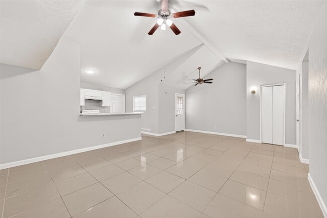 Building Photo - 17421 Ranch Country Rd