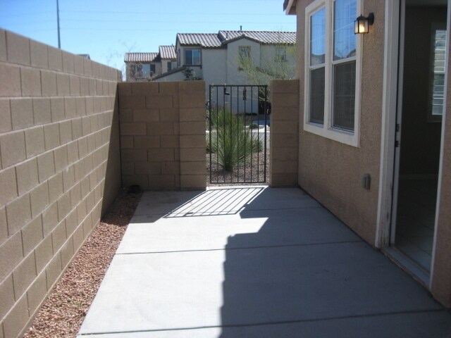 Building Photo - Beautiful, Spacious Four Bedroom + Loft Ho...