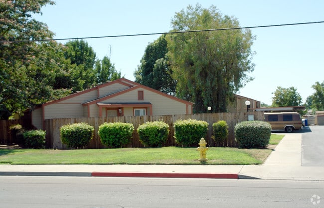 Primary Photo - 640 S Zediker Ave