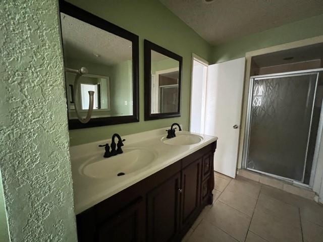 Building Photo - 3941 Trinity Ln