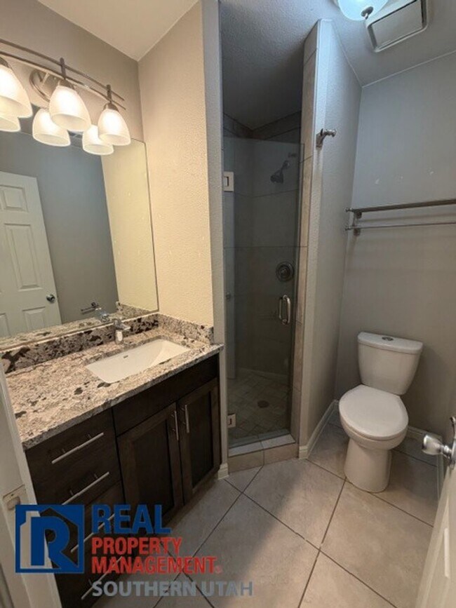 Building Photo - Garden South Condo with Views