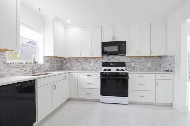 Building Photo - 8441 NW 18th St