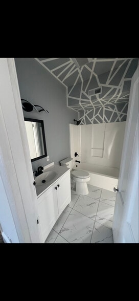 Building Photo - 11 S 2nd St