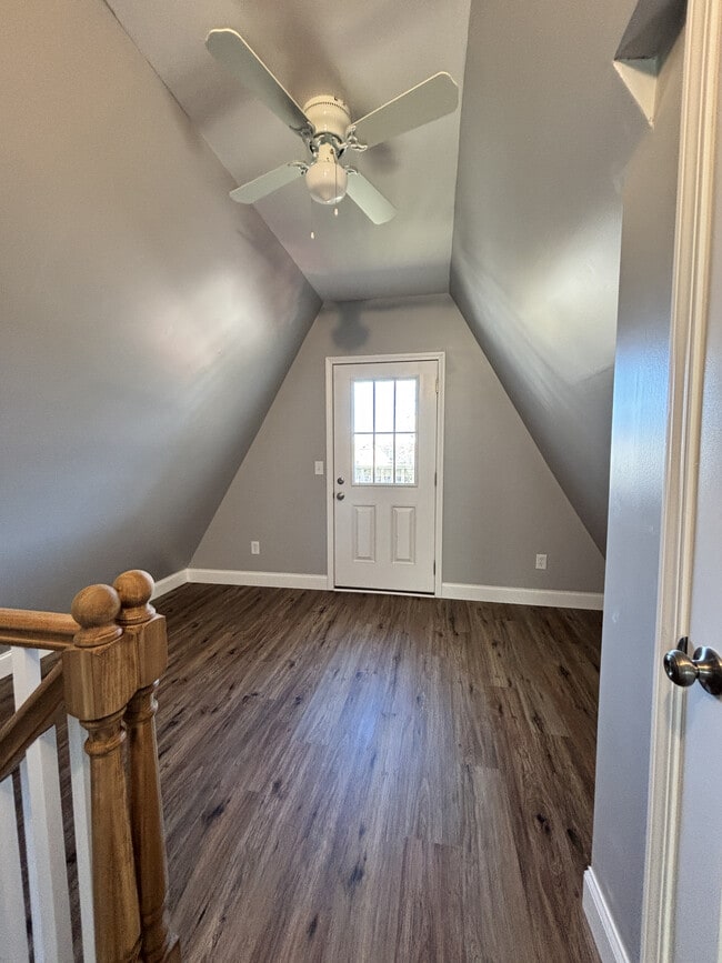 Building Photo - 43 Swiss Dr