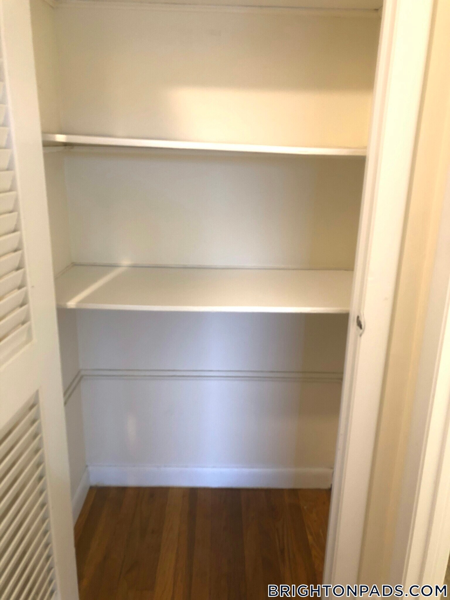 Building Photo - 122 Dustin St