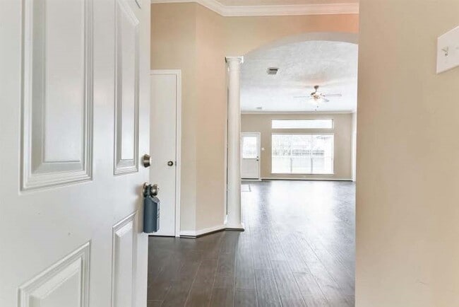 Building Photo - 4738 Cavern Dr