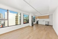 Building Photo - 719 Larkin St