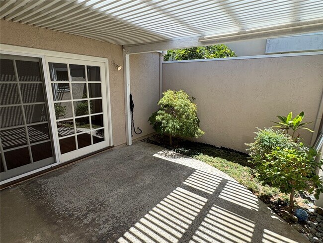 Building Photo - 6231 Sierra Bravo Rd