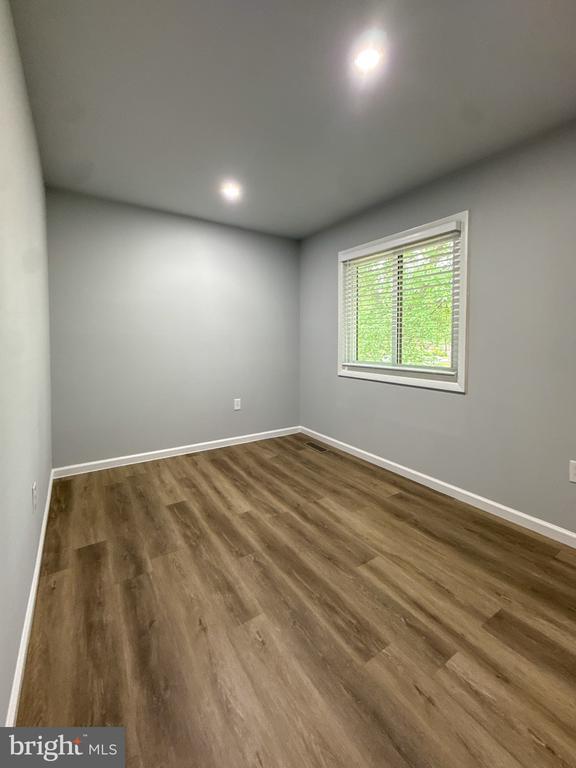 Building Photo - 3036 Virginia Dare Ct