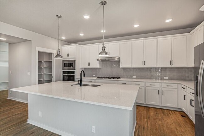 Building Photo - 5720 Slate River Pl