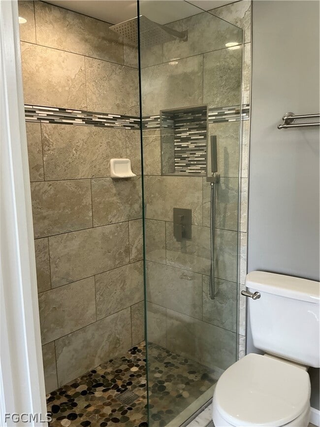 Building Photo - 2885 Palm Beach Blvd