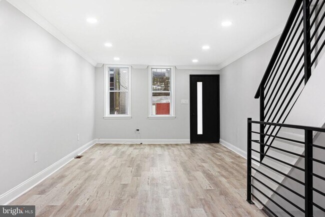 Building Photo - 1847 Gerritt St