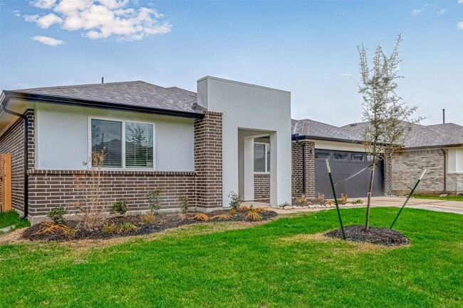 Building Photo - 1203 Hyde Lk Ln