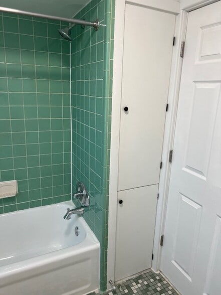 Building Photo - 27157 Woodward Ave