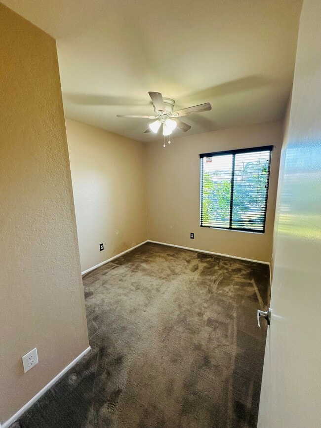 Building Photo - 10940 Decatur Rd