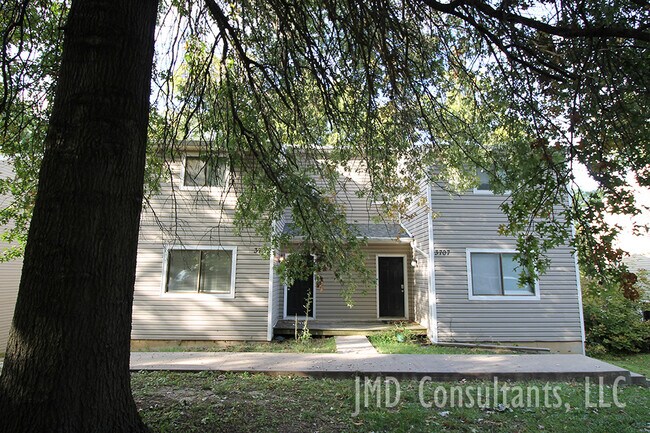 Building Photo - 3707 W Sugar Tree Ln