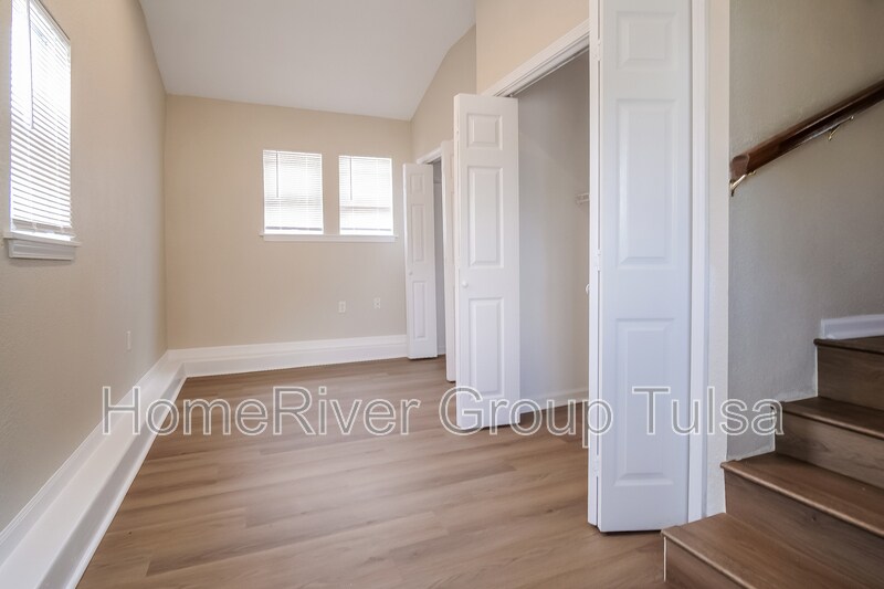 Building Photo - 1308 S 75th E Ave