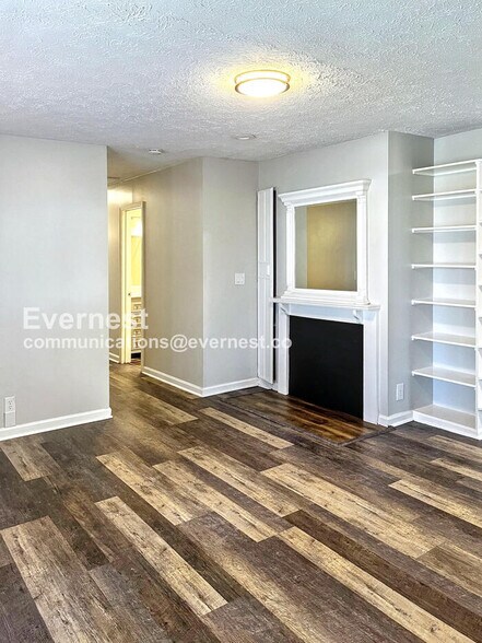 Building Photo - 593 Pleasant Hill Dr