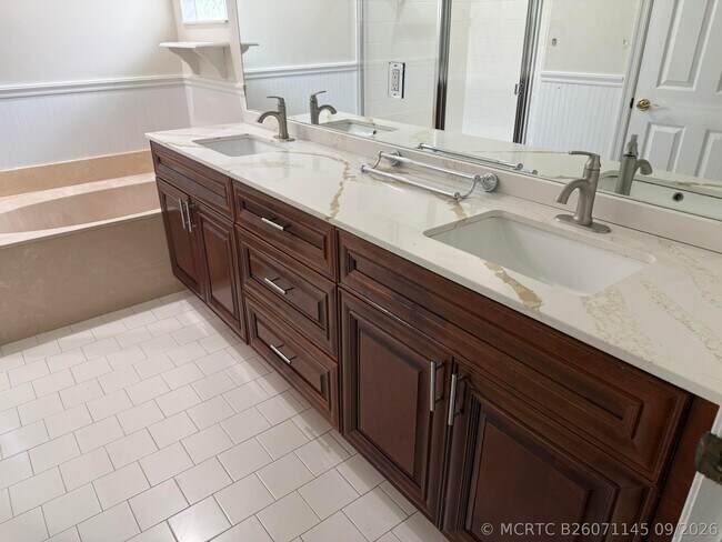 Building Photo - 5140 Marla Dr