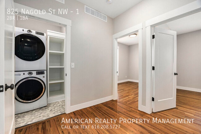 Building Photo - 825 Nagold St NW