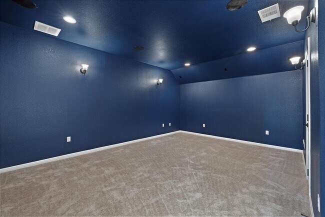 Building Photo - 15815 Axehandle Trl