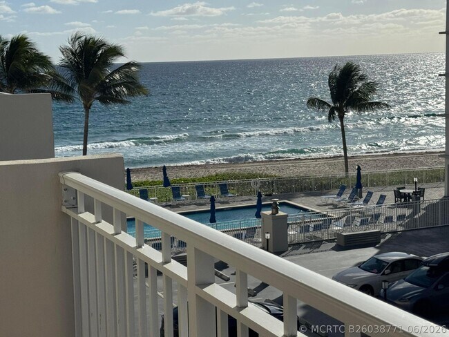 Building Photo - 3215 S Ocean Blvd