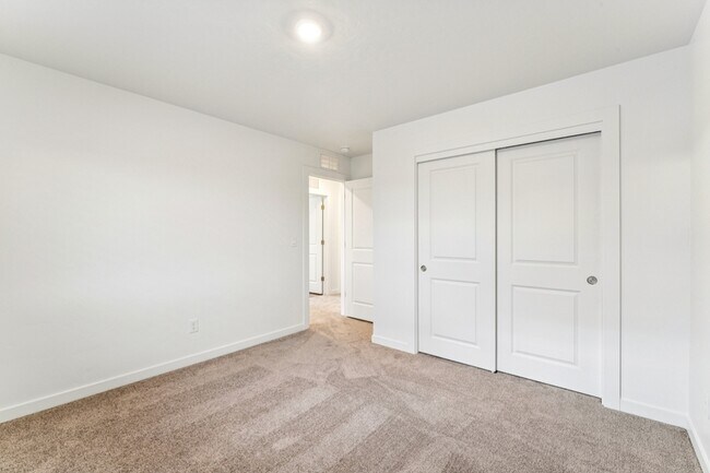 Building Photo - 8276 W Grey Alder Dr