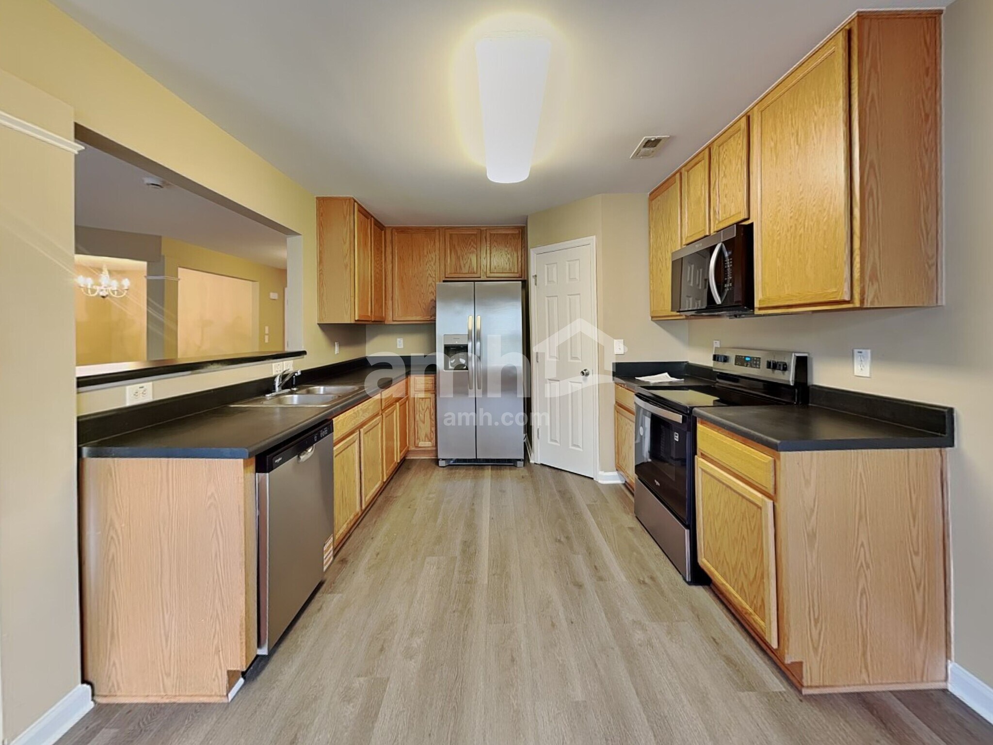 Building Photo - 501 Timber Meadow Lake Dr