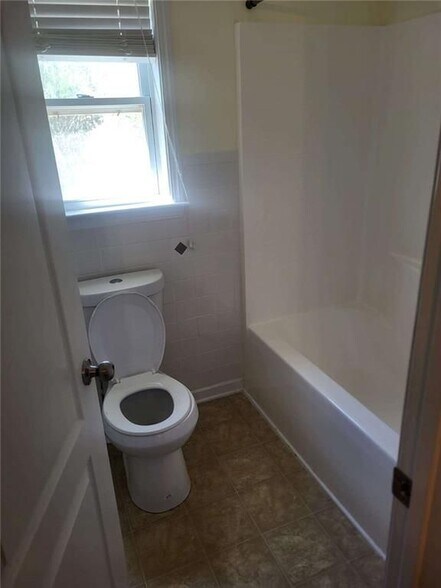 Building Photo - 6337 Windy Ridge Way