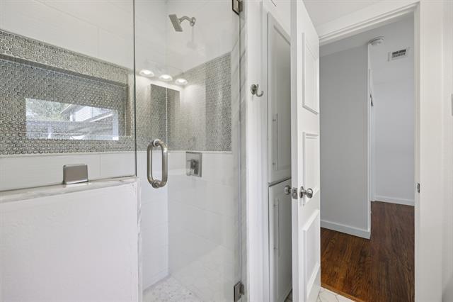 Building Photo - 9918 Coldwater Cir