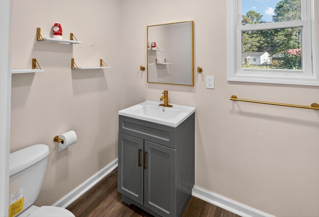 Building Photo - 1978 Piedmont St