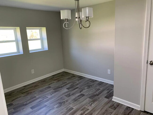 Building Photo - 2338 Pope Ave.