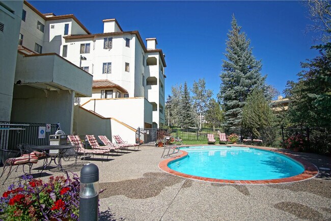 Building Photo - 2755 Waterstone Ln