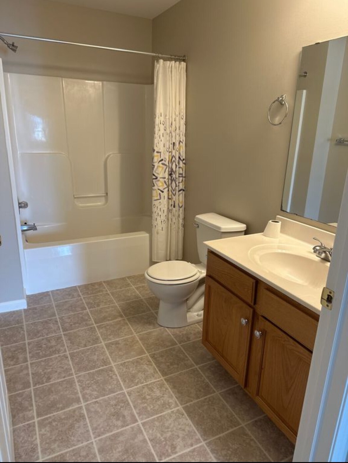 Building Photo - 35 Christine Dr