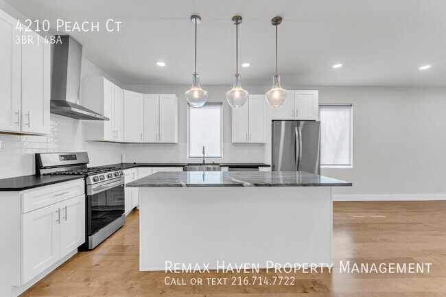 Building Photo - 4210 Peach Ct