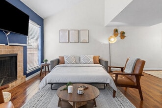 Building Photo - 800 S 1st St