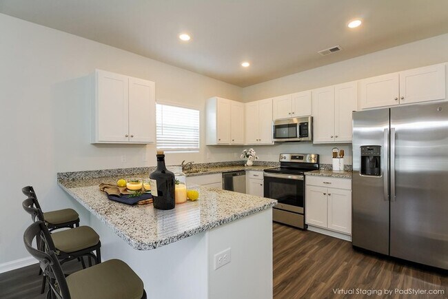 Building Photo - Sophisticated Living at Mill Branch