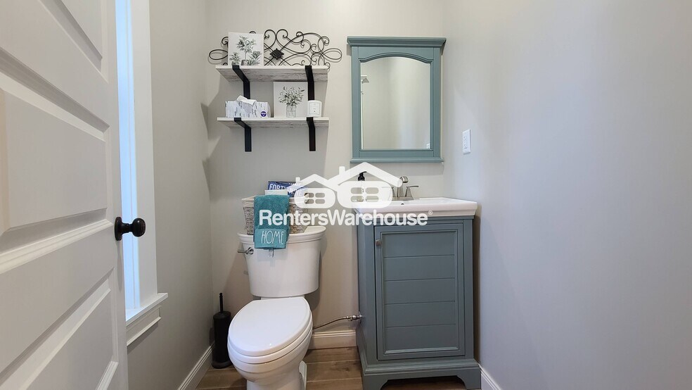 Building Photo - 142 N Arch Ave