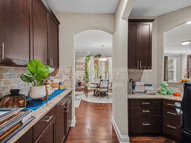 Building Photo - 8742 Whitehawk Hill Rd