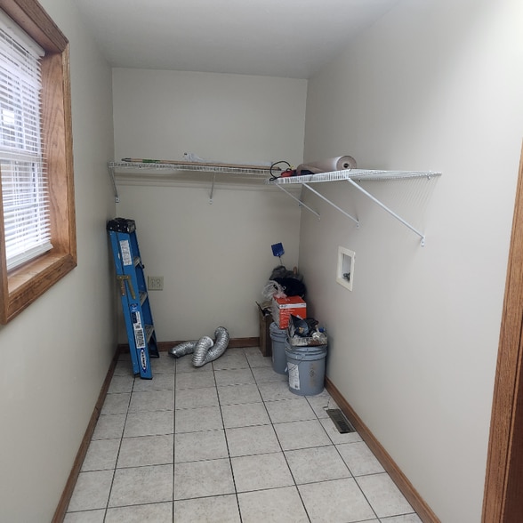 Building Photo - 2285 Hixton Rd