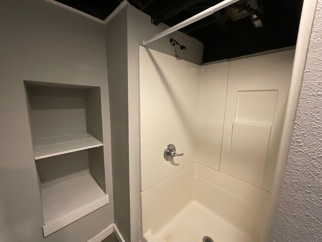 Building Photo - COLLEGE PRE-LEASING