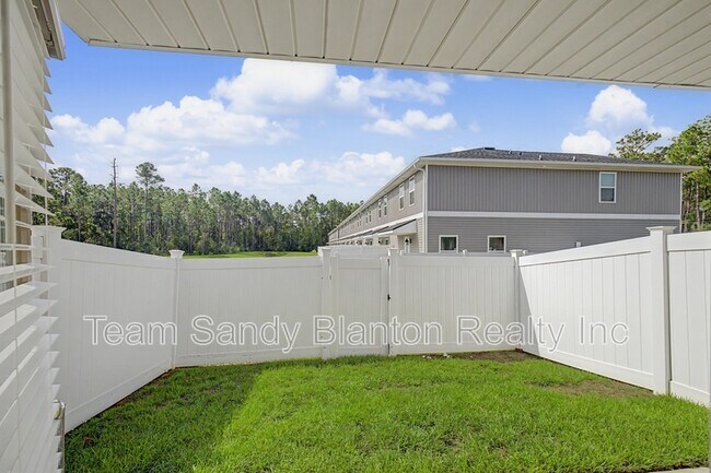 Building Photo - 9055 Golden Eye Dr