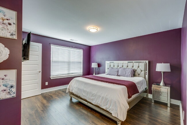 Building Photo - Convenient Nashville Rental Near Percy Pri...
