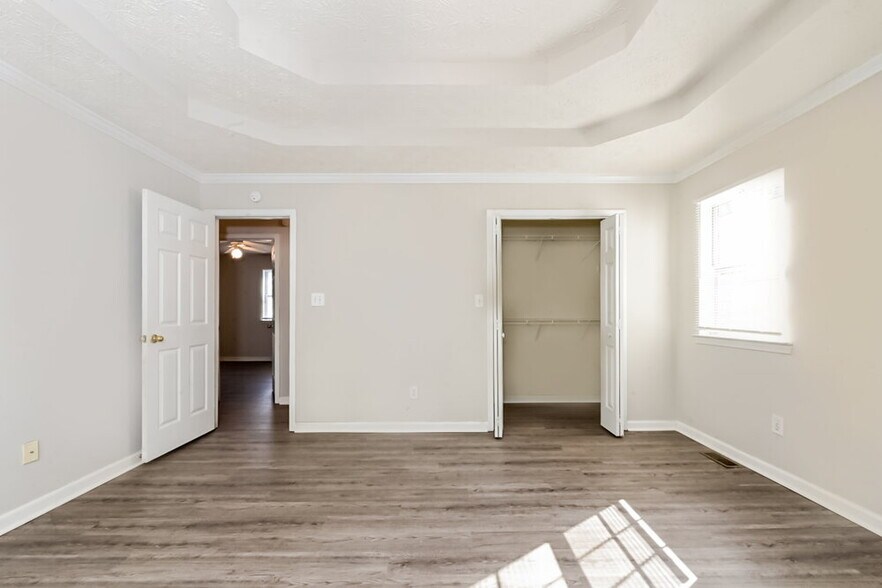 Building Photo - 407 Montgomery Pl
