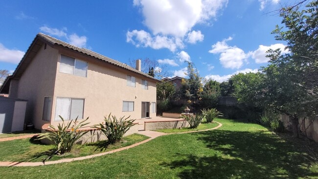 Building Photo - Spacious Home In A Great Location